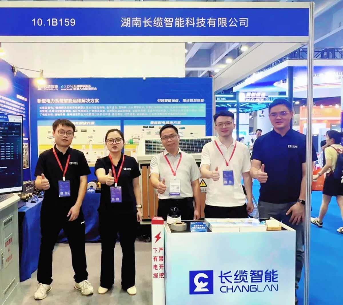 【資訊】| 長纜智能閃耀EPES亞洲電力展 以創(chuàng)新監(jiān)測技術(shù)引領(lǐng)電網(wǎng)智能運維參展員工